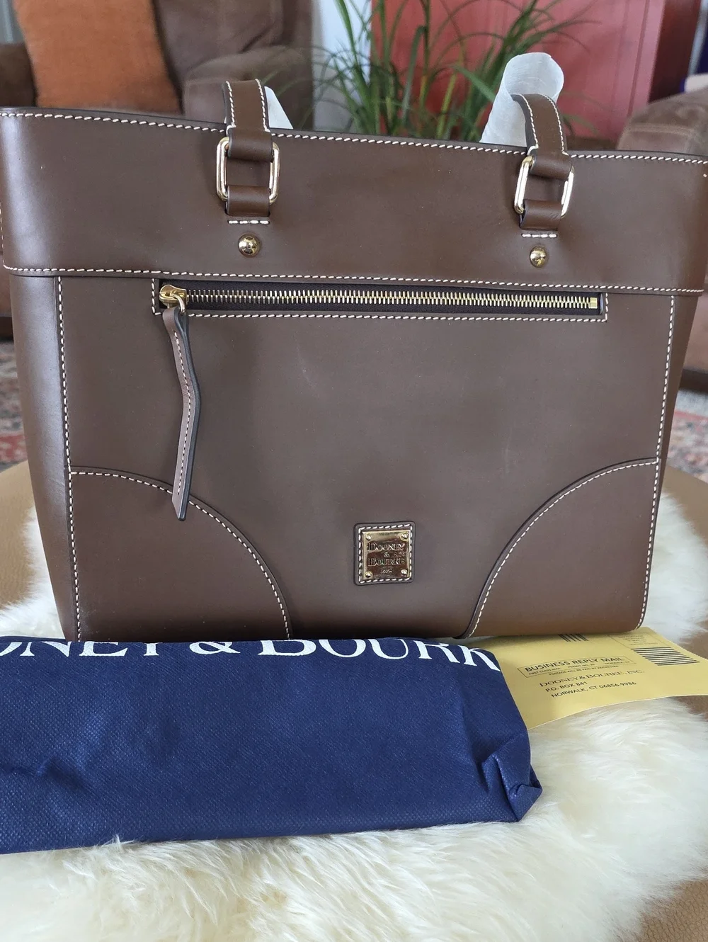 Beautiful NWT Dooney & Bourke Large Chestnut Leather Mila Tote 🤎🎁❤️